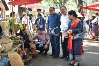 Kaysone City Launches First Ever "Ancient Market"